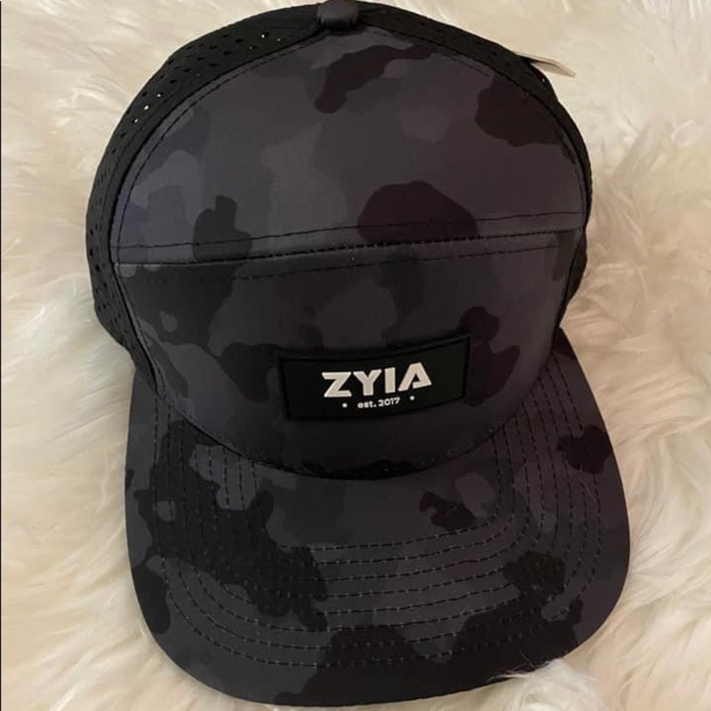 ZYIA Camo Vortex SnapBack Cap